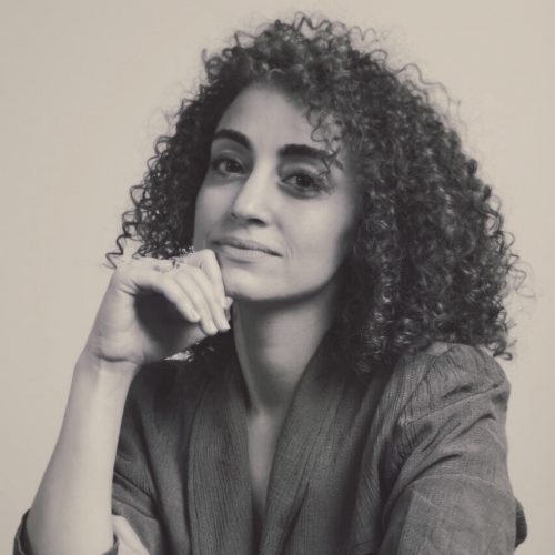 Nadia Hassan, auteur op Essentia Foundation